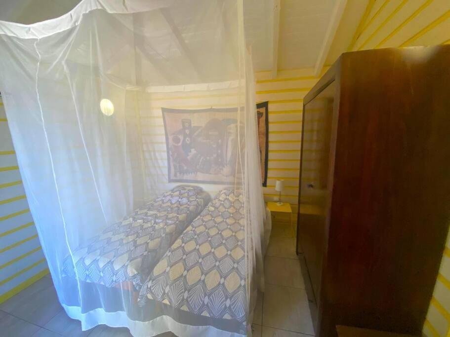 Bungalow Alnamaka : Vue Mer - Piscine - Plage A 5Mn ポワント・ノワール エクステリア 写真